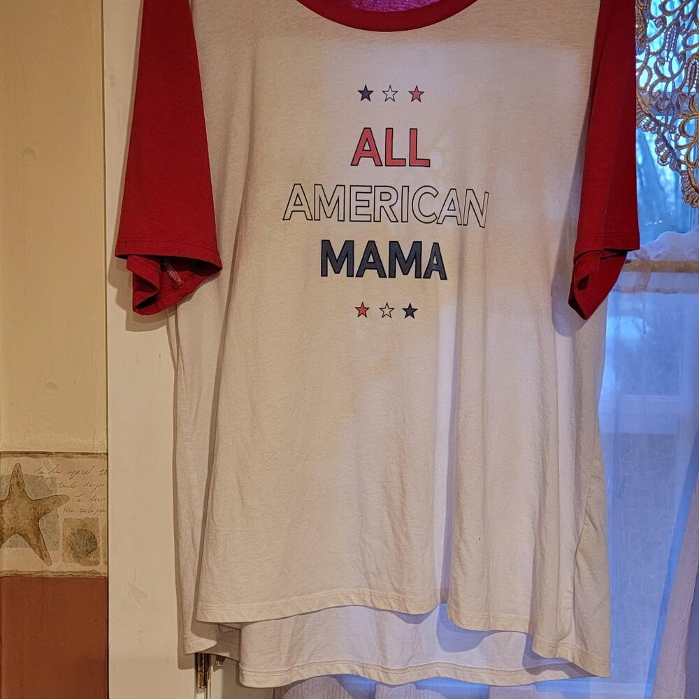 LuLaRoe White & Red “All American Mama” Oversized Boyfriend Tee - large